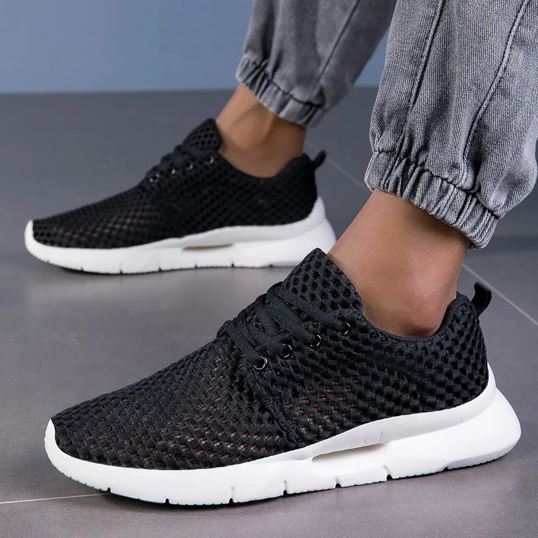 Riven Ultralight Mesh Sneakers