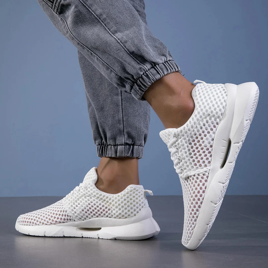 Riven Ultralight Mesh Sneakers